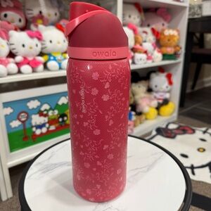 Owala Love Letter Special Edition 32oz Free Sip Valentines 2025